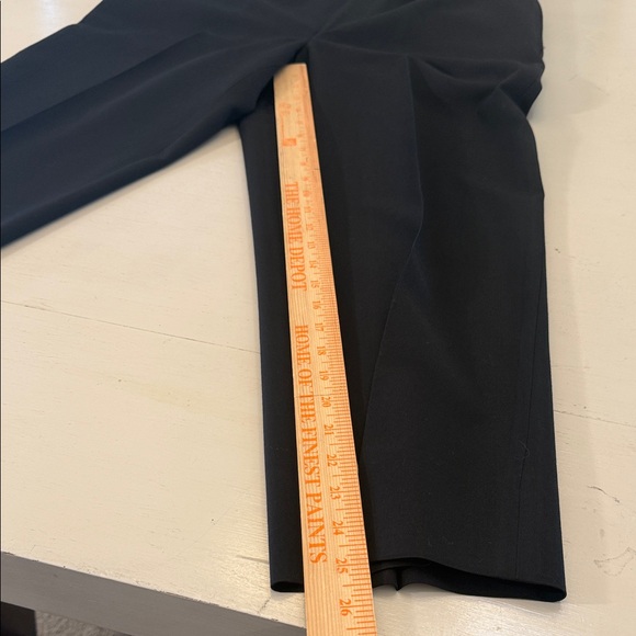 Jos. A. Bank Executive Black Suit Size 34S - Picture 13 of 14